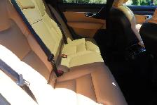 2022 Volvo V90 FRONT MASSAGING SEATS / ONE OWNER / CLEAN CARFAX! - Photo 20