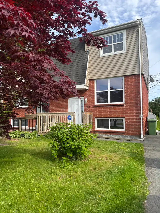 WELCOME TO 152 HAMPTON GREEN - THREE BEDROOM HOME AVAILABLE