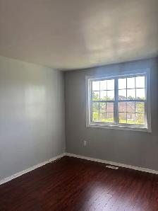 WELCOME TO 152 HAMPTON GREEN - THREE BEDROOM HOME AVAILABLE - Photo 7