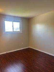 WELCOME TO 152 HAMPTON GREEN - THREE BEDROOM HOME AVAILABLE - Photo 9