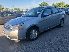 2010 Ford Focus SE CERTIFIED WITH 3 YEARS WARRANTY INCLUDED - Photo 2