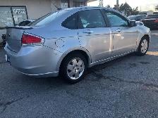 2010 Ford Focus SE CERTIFIED WITH 3 YEARS WARRANTY INCLUDED - Photo 6