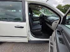 2010 Dodge Grand Caravan 119' WB - Photo 9