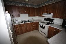All Inclusive Rooms 4 Rent above Tang's Chinese Restaurant-173 C - Photo 6