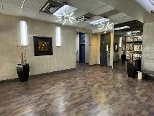 Appartement 4 1/2, PH -ACCÈS DIRECT METRO SHERBROOKE TOUT INCLUS - Photo 2