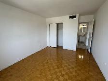 Appartement 4 1/2, PH -ACCÈS DIRECT METRO SHERBROOKE TOUT INCLUS - Photo 8