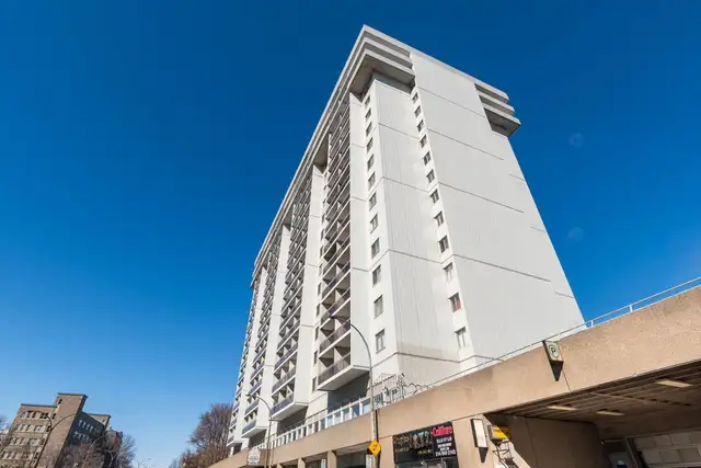 Appartement 3 1/2 - ACCÈS direct METRO SHERBROOKE - TOUT INCLUS