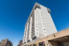 Appartement 3 1/2 - ACCÈS direct METRO SHERBROOKE - TOUT INCLUS