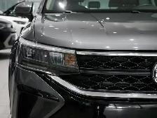 2023 Volkswagen Taos Comfortline 4MOTION Ltd Avail for sale - Photo 8