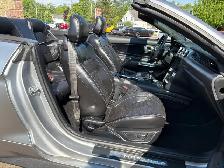 2020 Ford Mustang - Photo 17