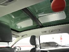 2024 Volkswagen Taos Highline No Accident Leather Panoroof BEATS - Photo 24