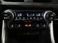 2023 Toyota RAV4 XLE Sunroof Carplay Heated Seats Blind Spot - Photo 19