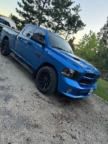 2022 Ram 1500 Classic Express Quad Cab SWB 4WD – V8 engine - Photo 7