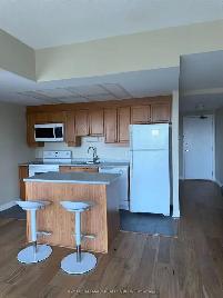 1-Bedroom Condo in ByWard Market – Available August 15th - Photo 6