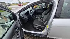 2013 Ford Focus SE, 2 SETS WHEELS, NO ACCIDENTS, CERTIFED - Photo 9