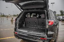2026 GMC Acadia Denali Ultimate | Panoramic Sunroof | Enhanced - Photo 8