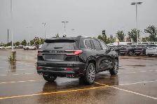 2026 GMC Acadia Denali Ultimate | Panoramic Sunroof | Enhanced - Photo 9