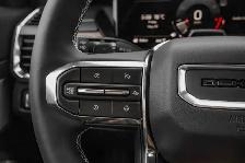2026 GMC Acadia Denali Ultimate | Panoramic Sunroof | Enhanced - Photo 21