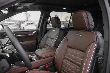 2026 GMC Acadia Denali Ultimate | Panoramic Sunroof | Enhanced - Photo 32