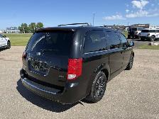 2019 Dodge Grand Caravan Crew Plus / LEATHER! / HSEATS! / HSTEER - Photo 4