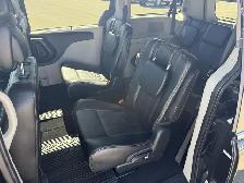 2019 Dodge Grand Caravan Crew Plus / LEATHER! / HSEATS! / HSTEER - Photo 10