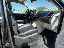 2019 Dodge Grand Caravan Crew Plus / LEATHER! / HSEATS! / HSTEER - Photo 12