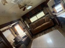 2014 Forest River RV Flagstaff Classic Super Lite 8528RKWS - Photo 10