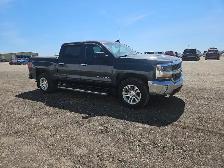 2017 Chevrolet Silverado 1500 - Photo 2