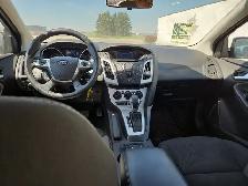 2014 Ford Focus - Photo 17