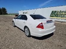 2011 Ford Fusion Hybrid - Photo 3