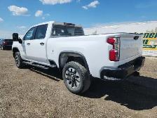 2024 Chevrolet Silverado 2500HD - Photo 3