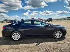 2018 Chevrolet Malibu - Photo 11