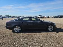 2016 Jaguar XJL - Photo 8