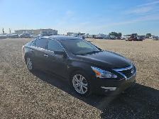 2015 Nissan Altima - Photo 2