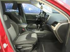 JEEP CHEROKEE 2014 NORTH V6 3,2L 4X4 TOIT OUVRANT BANC ET VOLANT - Photo 7