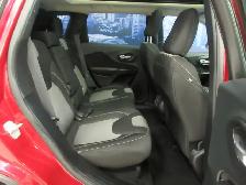 JEEP CHEROKEE 2014 NORTH V6 3,2L 4X4 TOIT OUVRANT BANC ET VOLANT - Photo 10