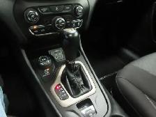 JEEP CHEROKEE 2014 NORTH V6 3,2L 4X4 TOIT OUVRANT BANC ET VOLANT - Photo 17