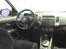MITSUBISHI OUTLANDER 2010 LS V6 3.0L AWD 7 PASSAGERS - Photo 13