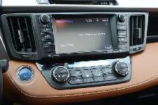 2017 Toyota RAV4 Hybrid - Photo 15