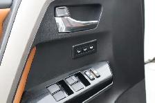 2017 Toyota RAV4 Hybrid - Photo 25