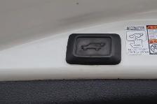 2017 Toyota RAV4 Hybrid - Photo 31