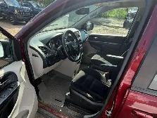 2019 Dodge Grand Caravan SE SXT - Photo 3