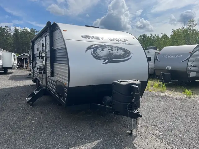 2023 Grey Wolf 23DBH