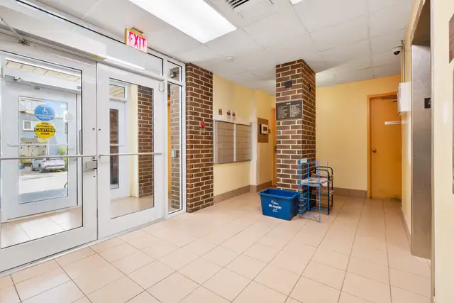 80 Florence Street (Unit 706) - Studio - Available from Septembe
