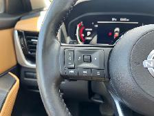 2023 Nissan Rogue AWD Platinum | Command Start | Reverse Camera - Photo 11