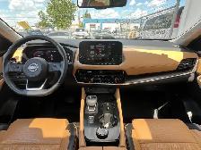 2023 Nissan Rogue AWD Platinum | Command Start | Reverse Camera - Photo 13