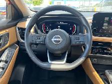 2023 Nissan Rogue AWD Platinum | Command Start | Reverse Camera - Photo 30