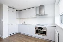 Renovated two bedroom, Mount Pleasant and Eglinton - ID 110 - Photo 3