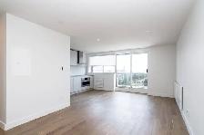 Renovated two bedroom, Mount Pleasant and Eglinton - ID 110 - Photo 4