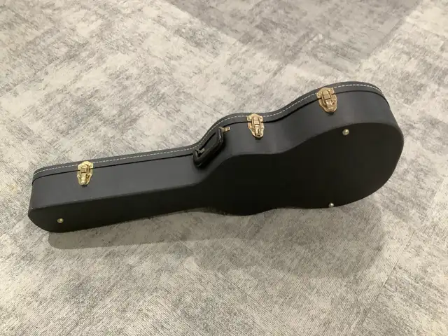 Étui rigide pour guitare acoustique et classique